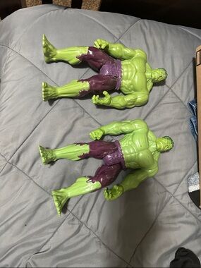 Green Hulk Action Figures with Purple Shorts - Set of 2